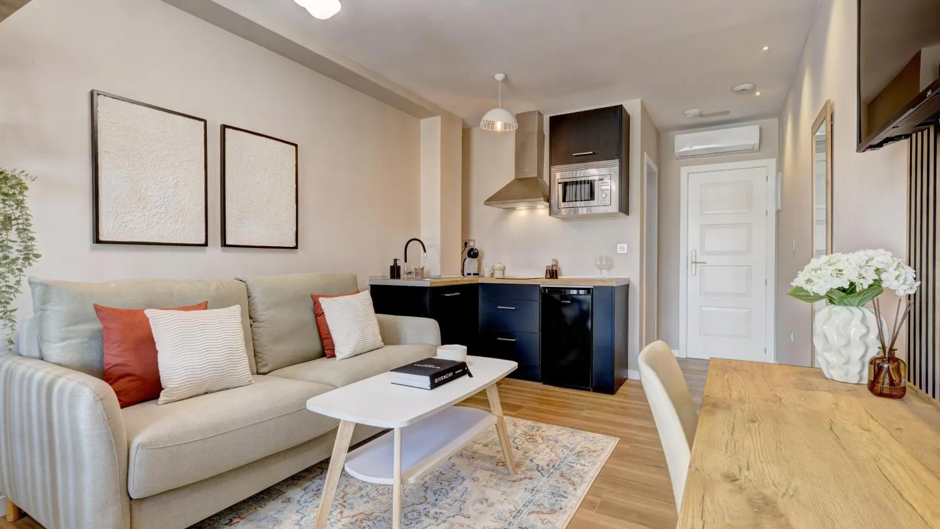 Palm Suites Estepona Apartment